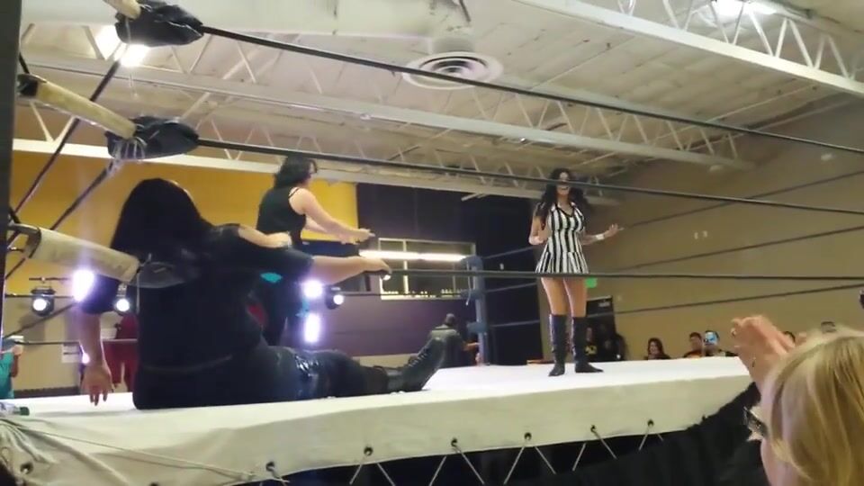Shelly Martinez Stinkface Ruby Raze
